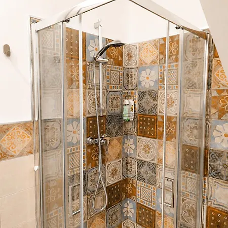 Interno Sg * L'Aquila