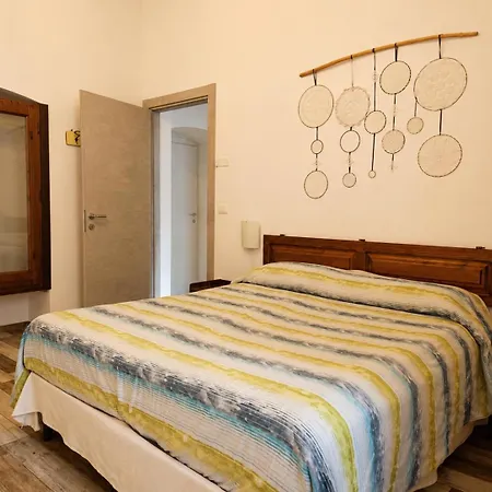 Interno Sg